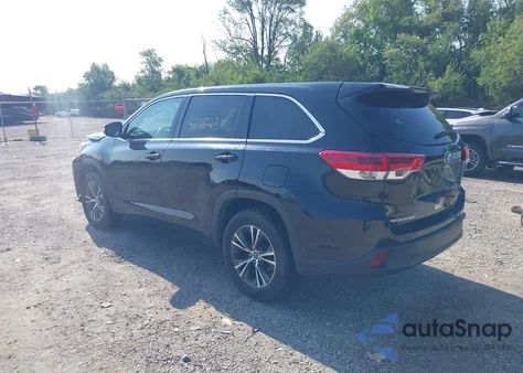 2018 Toyota Highlander Le из США, поврежденный, VIN 5TDZARFH0JS038784